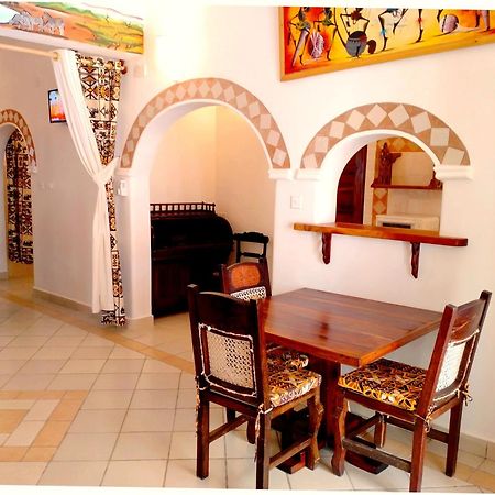 Watamu Solana Apartments Rum bild