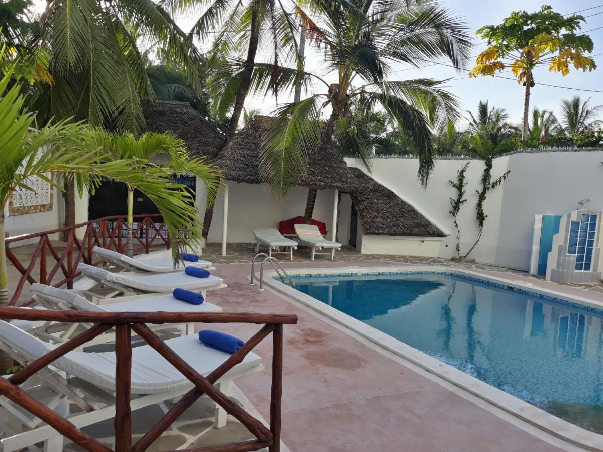 Watamu Solana Apartments Exteriör bild