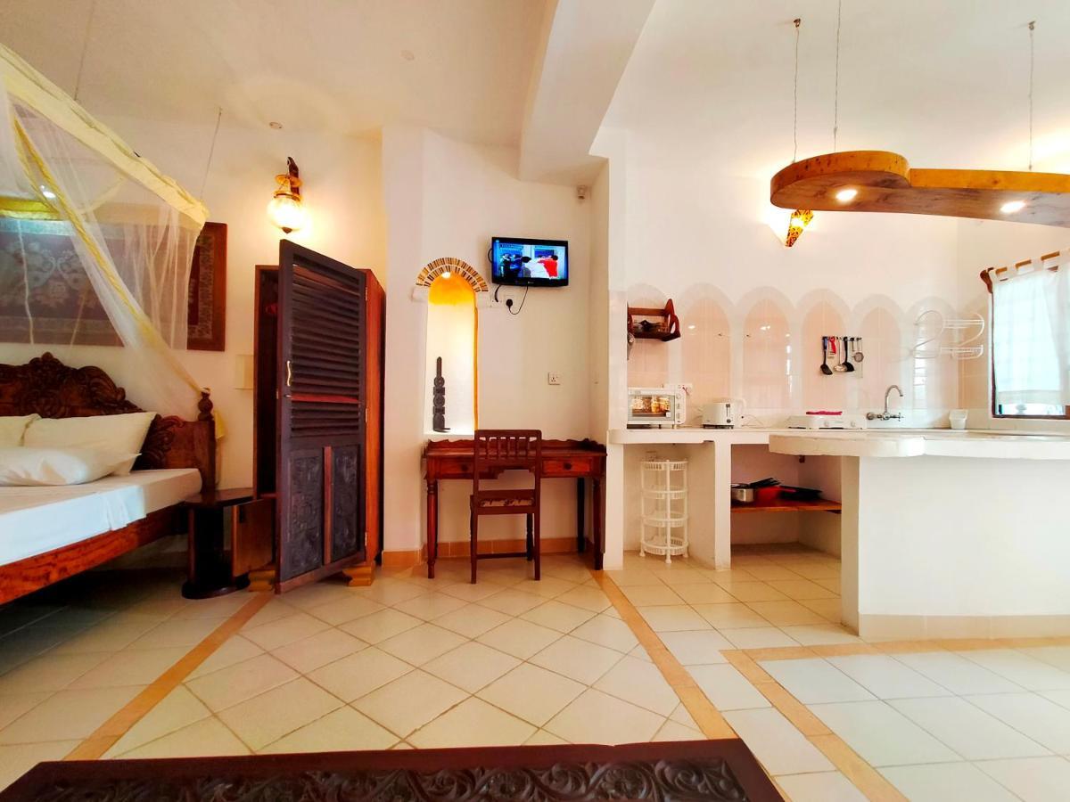 Watamu Solana Apartments Exteriör bild