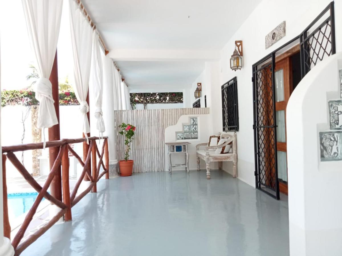Watamu Solana Apartments Rum bild